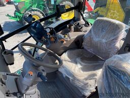 John Deere 6R215