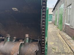 Compost Systems TracTurn