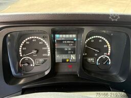 MERCEDES-BENZ ANTOS 2548 L Getränkekoffer 7,7 m LBW 2 T*LENK