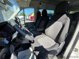 VW CRAFTER 2.0 TDI 9 SITZER AUTOMATIK KLIMAAUTO PDC