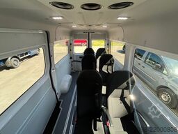 VW CRAFTER 2.0 TDI 9 SITZER AUTOMATIK KLIMAAUTO PDC