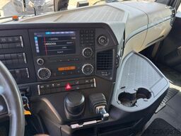 MERCEDES-BENZ Actros 2548 6x2