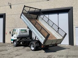 Isuzu NPR 35