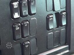 MERCEDES-BENZ ECONIC 2633 HN TERBERG 1. D- kommunale Hand