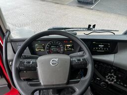 Volvo FH 13.420 Globetrotter / Mega / 2x Tank