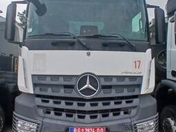 Mercedes-Benz Arocs 8x8 Euro 6