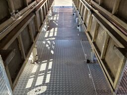 Pezzaioli 5 deck livestock trailer - Water & Ventilation ...