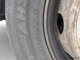 Mercedes-Benz Actros 2548