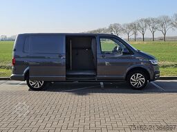 VOLKSWAGEN TRANSPORTER 2.0 TDI L2H1 BULLI Cockpit !