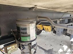 HUMBAUR HTD 32-2 APK 23-9-27 TAILLIFT