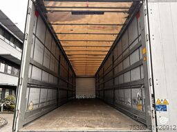SCHMITZ CARGOBULL SCS 24/L - 13.62 E B Lift Getränke