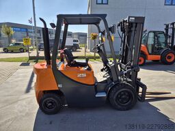 DOOSAN D25