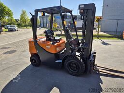 DOOSAN D25