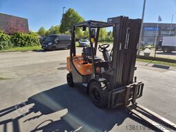 DOOSAN D25