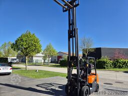 DOOSAN D25