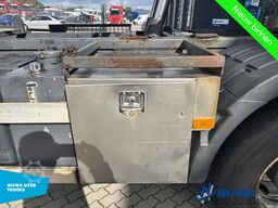 Volvo FMX 500 8x4 Naafreductie + Kabelsysteem
