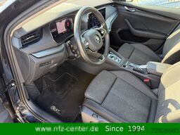 SKODA Octavia Combi Ambition