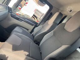 MAN TGL 8.220 / 2 x AHK / 3 SITZE