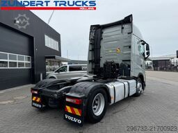 Volvo FH 460 GLOBETROTTER,IPARCOOL,2 TANKS, 2 BEDS