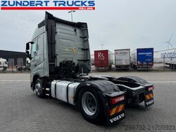 Volvo FH 460 GLOBETROTTER,IPARCOOL,2 TANKS, 2 BEDS