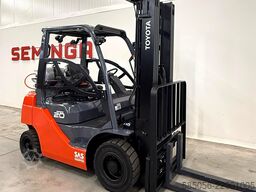 Toyota 11274 - 06-8FG20F