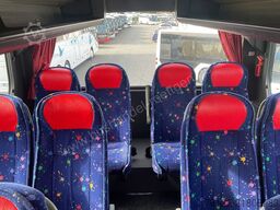 Setra S 328 DT