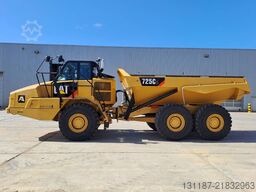 Caterpillar 725C2