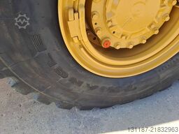 Caterpillar 725C2
