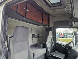 Scania R480 8X2 / HMF 60 t/m + JIB / RETARDER