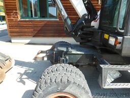 Bobcat E57W/2 mit POWERTILT