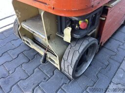 JLG 1230ES