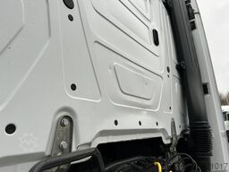 Mercedes-Benz Actros L 2542 Gigaspace 6x2 / 255 dkm / Smart T...