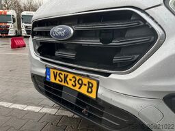 Ford Transit Custom 320 / 2.0 TDCI / L2H1 Limited / ...