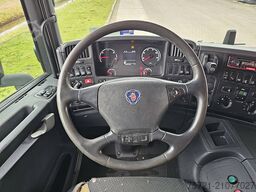 SCANIA P250