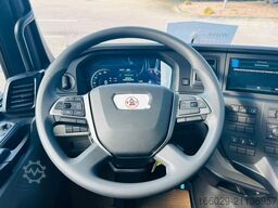 MAN 26.440 6x2 mit Schwerlast-Ladebordwand Rampe