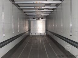 SCHMITZ CARGOBULL SKO 24/L V7 Doppelst./Trennwand vorber./617 Std.