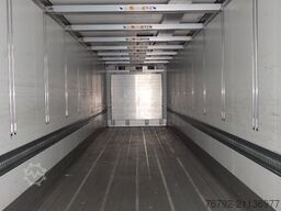 SCHMITZ CARGOBULL SKO 24/L V7 Doppelst./Trennwand vorber./617 Std.