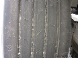 SCHMITZ CARGOBULL SKO 24/L V7 Doppelst./Trennwand vorber./617 Std.