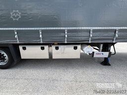 Schmitz Cargobull Semitrailer Curtainsider Mega