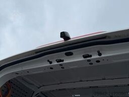 VOLKSWAGEN Crafter Kasten 35 L3H2 LED PDC RFK NAVI