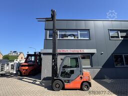 TOYOTA 02-8FDF25 Triplo 500 Freelift / Sideshift / Vorkversteller Diesel 2014