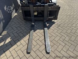 LINDE H30D-01 Triplo 465 Freelift / Sideshift / 4e Functie VW Diesel 2006
