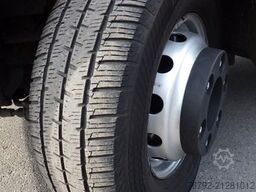 IVECO 70 C 18 DoKa/Kipper/Palfinger Kran/Greifer/2xAHK