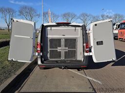 MERCEDES-BENZ VITO 116 Hondenvervoer E6
