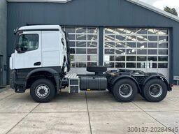 Mercedes-Benz Actros 3340 S 6x4 Tractor Head
