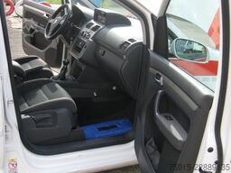 VW Touran 2,0 TDI Einsatzfahrzeug Strobel *TÜV NEU*