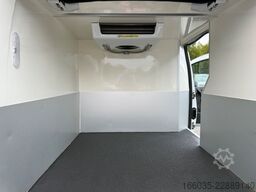 RENAULT Kangoo Rapid Extra Frischdienstkühlkasten