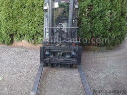 LINDE E18 PH 4-Rad Seitenschieber*Zinkenverstellung*