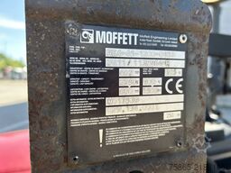 Moffet M4 20.4 / Kooi Aap / Mitnahme Stapler / 2000 kg...