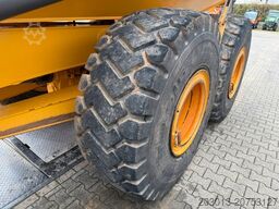 VOLVO A25G Dumper 10.137 h Baujahr 2021